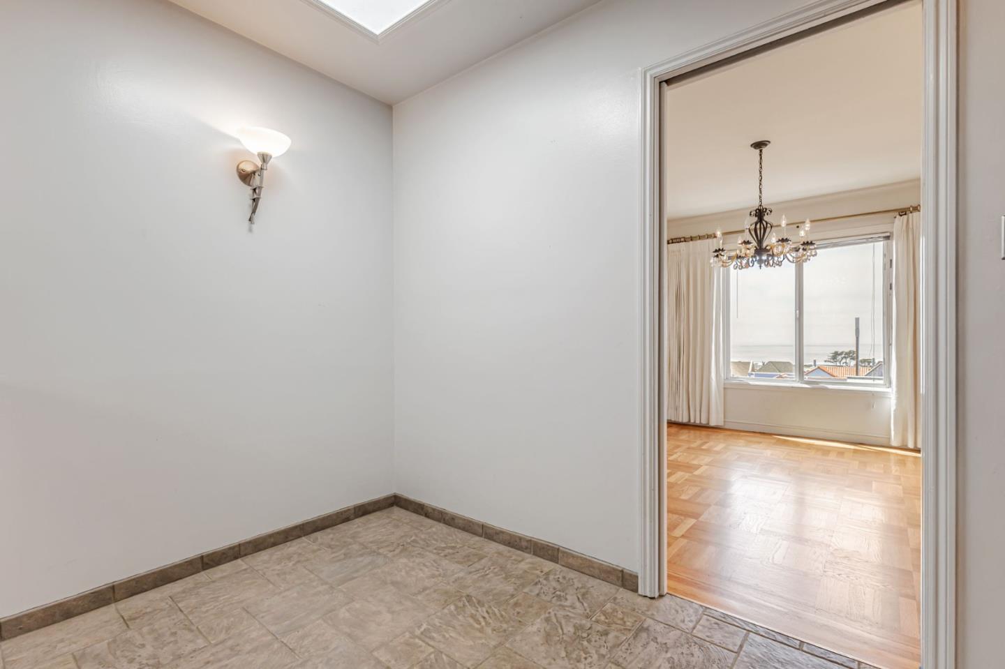 Detail Gallery Image 29 of 74 For 1731 32nd Ave, San Francisco,  CA 94122 - 2 Beds | 1/1 Baths