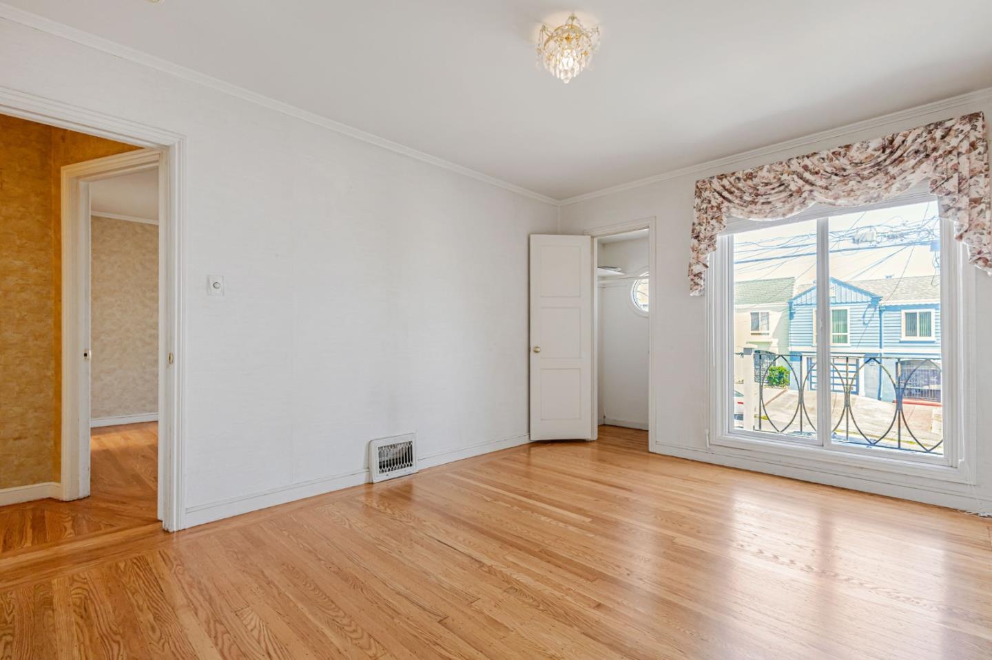 Detail Gallery Image 32 of 74 For 1731 32nd Ave, San Francisco,  CA 94122 - 2 Beds | 1/1 Baths