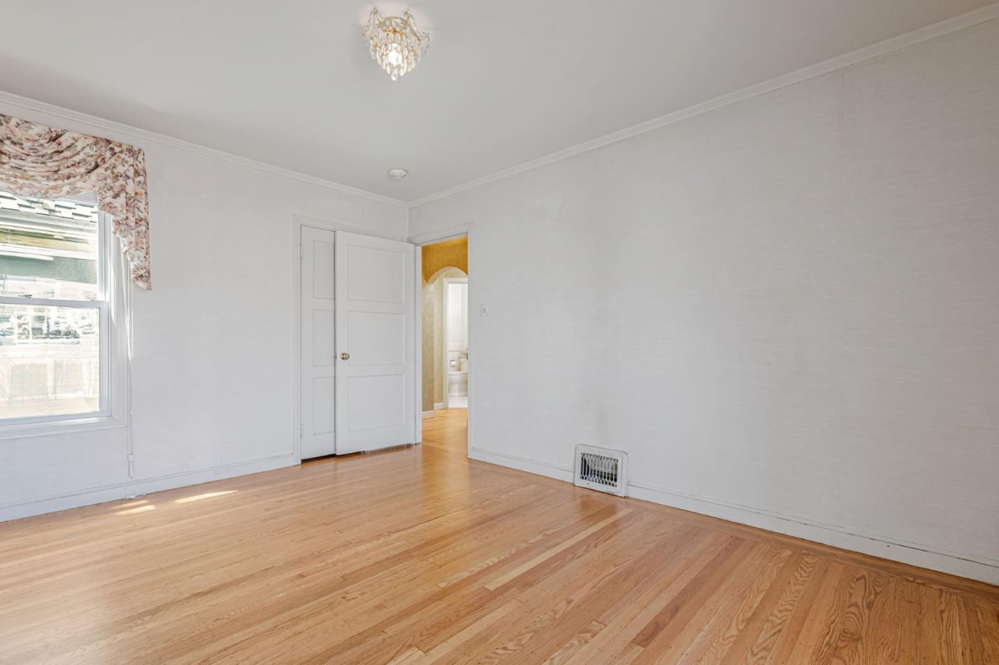 Detail Gallery Image 33 of 74 For 1731 32nd Ave, San Francisco,  CA 94122 - 2 Beds | 1/1 Baths