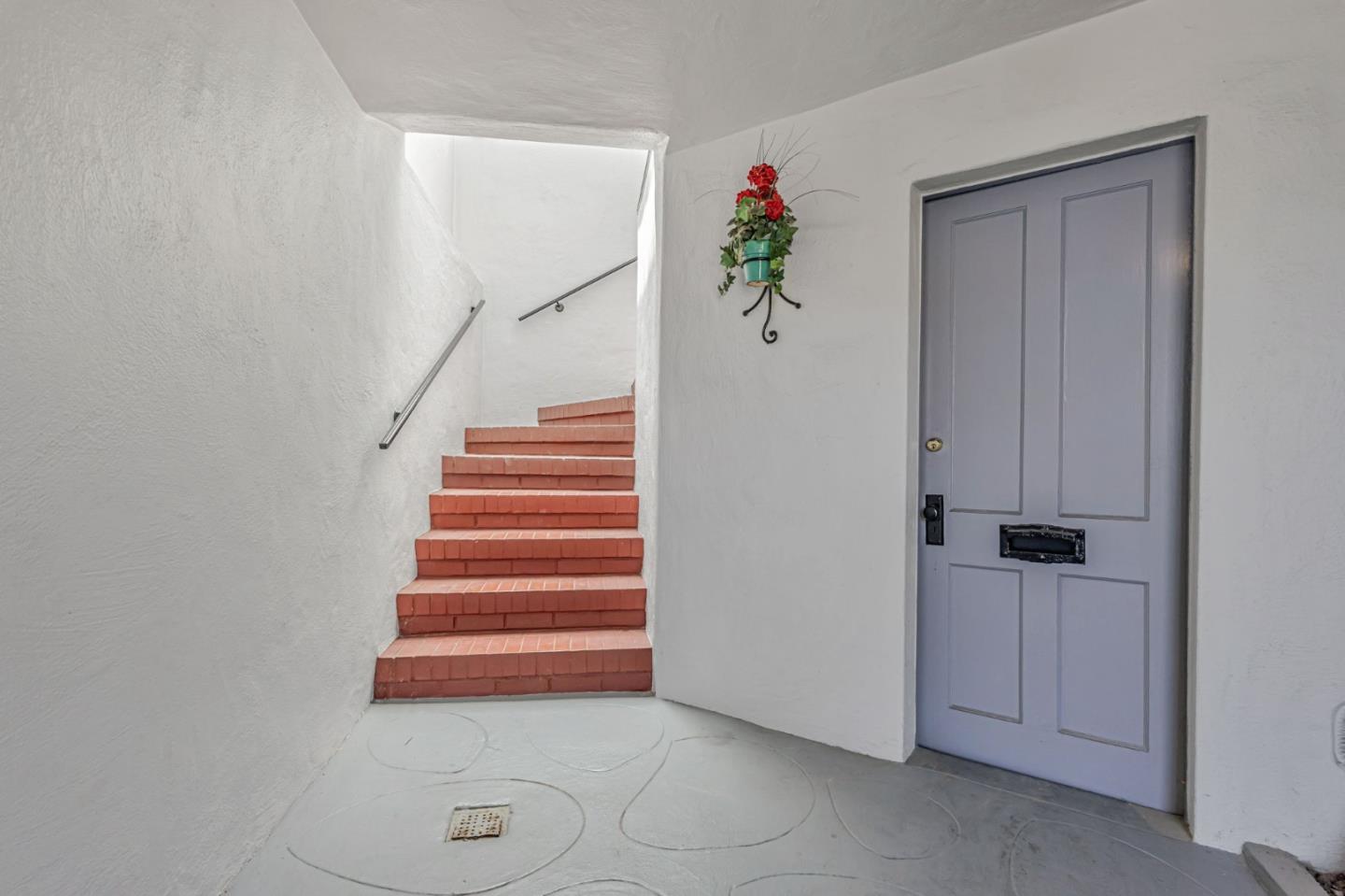 Detail Gallery Image 6 of 74 For 1731 32nd Ave, San Francisco,  CA 94122 - 2 Beds | 1/1 Baths