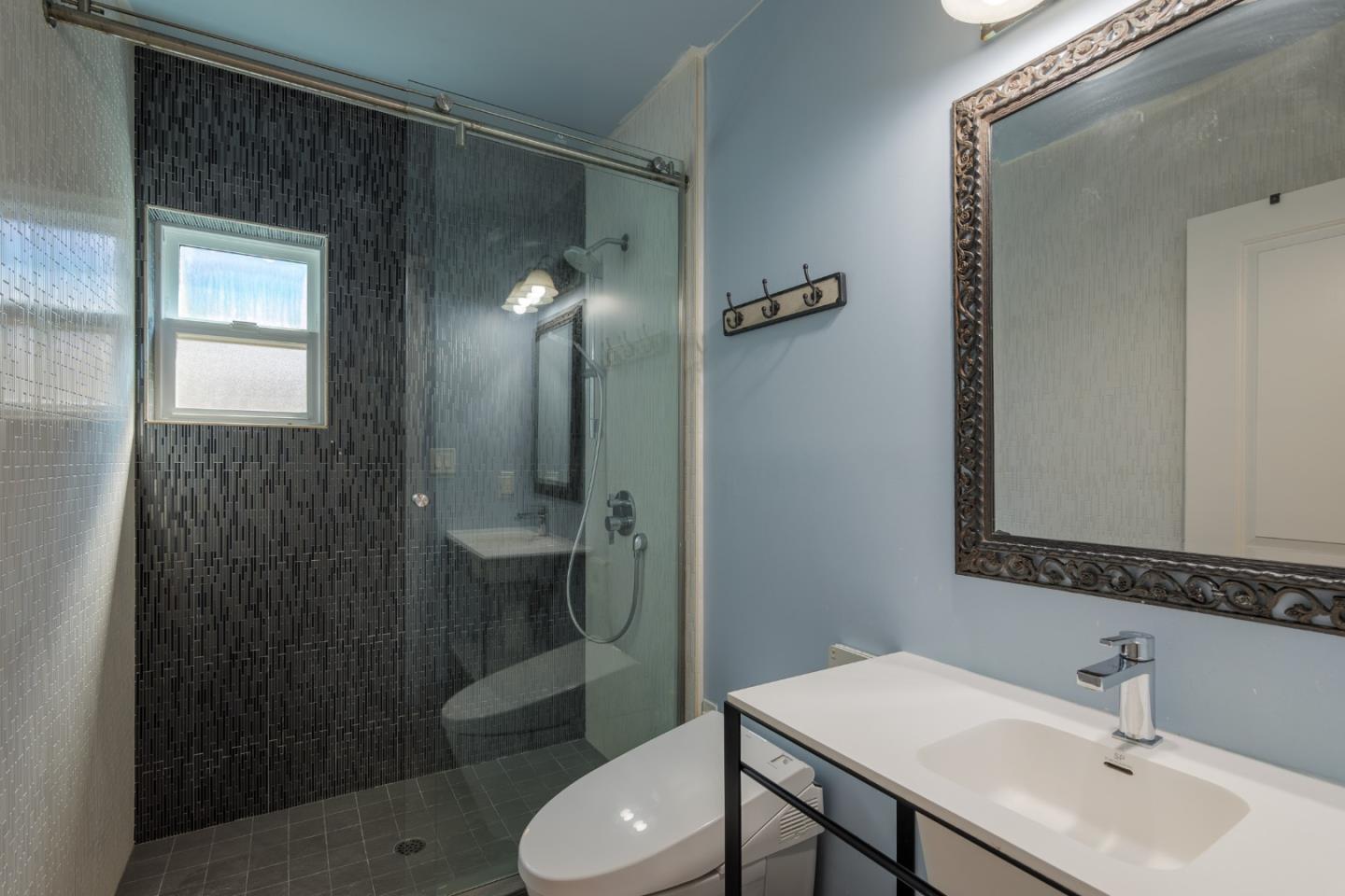 Detail Gallery Image 15 of 29 For 643 Channing Ave, Palo Alto,  CA 94301 - – Beds | – Baths