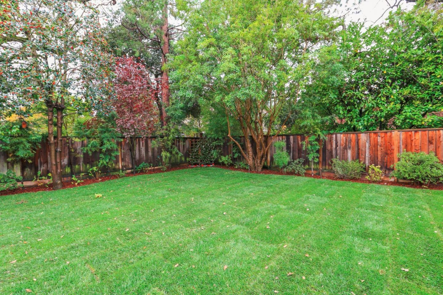 Detail Gallery Image 19 of 20 For 1674 Oak Ave, Menlo Park,  CA 94025 - 4 Beds | 2/1 Baths