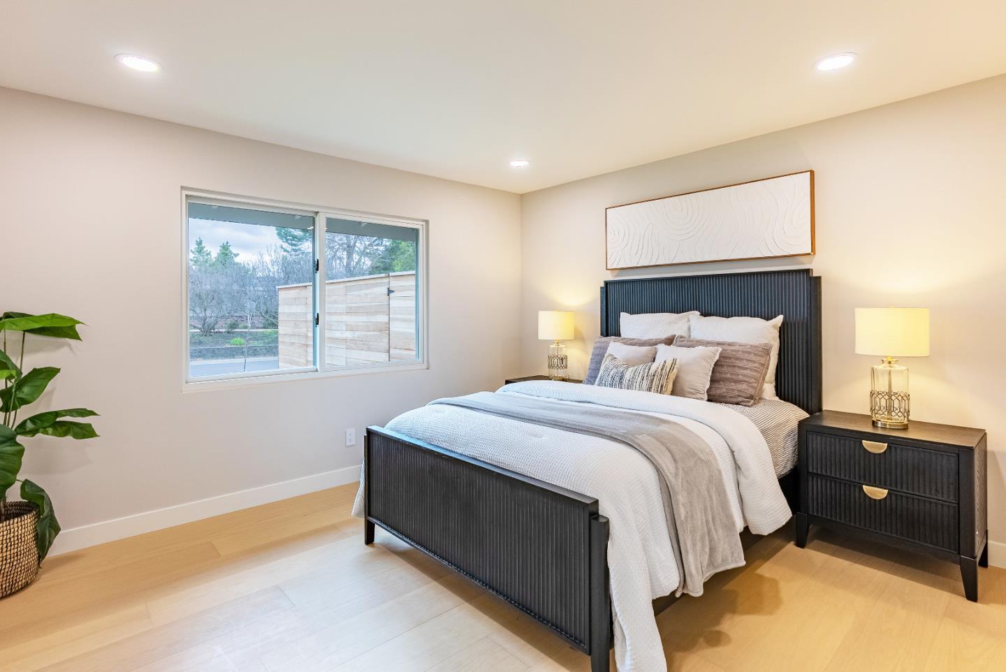 Detail Gallery Image 36 of 58 For 2083 Louise Ln, Los Altos,  CA 94024 - 4 Beds | 3/1 Baths