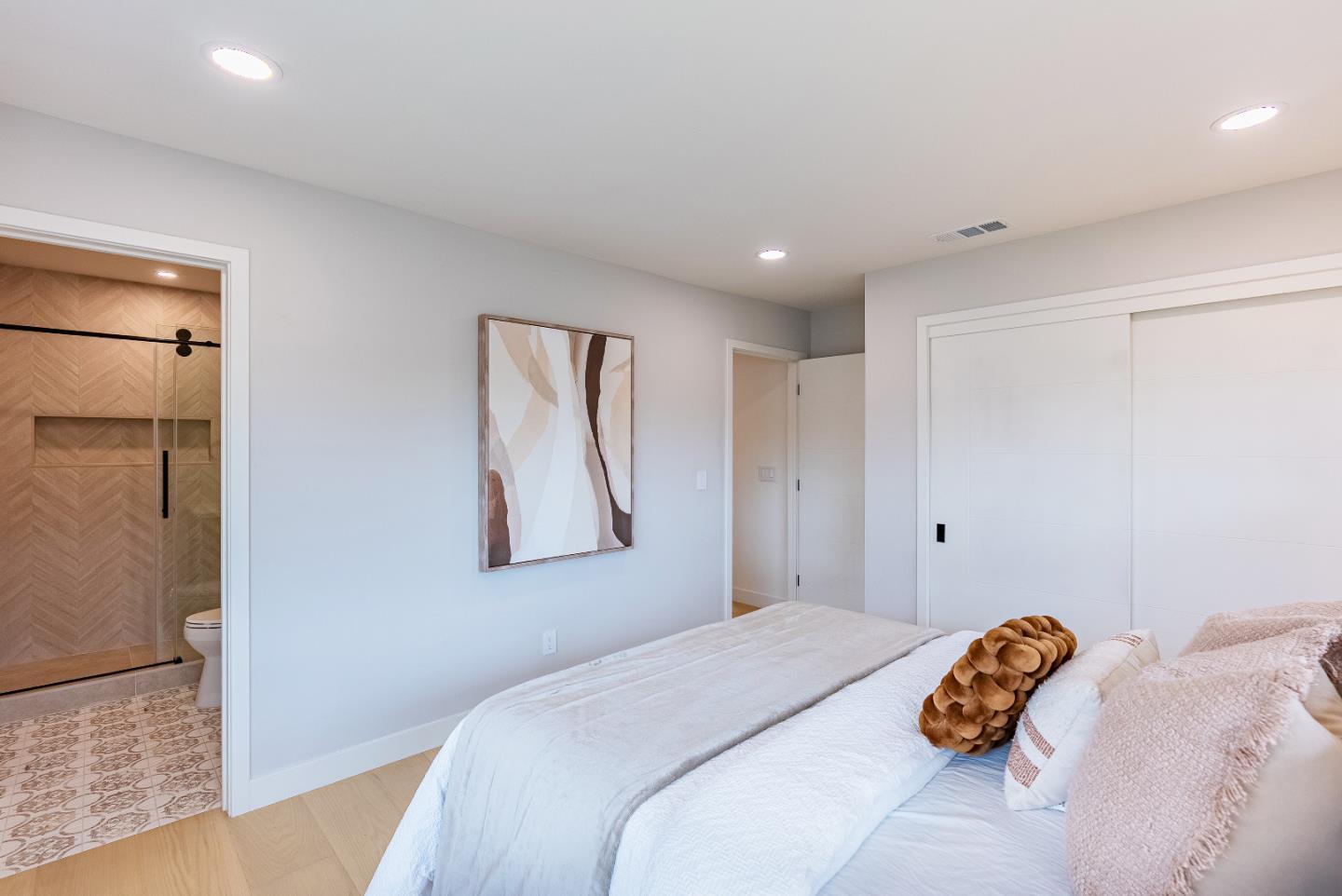 Detail Gallery Image 41 of 58 For 2083 Louise Ln, Los Altos,  CA 94024 - 4 Beds | 3/1 Baths