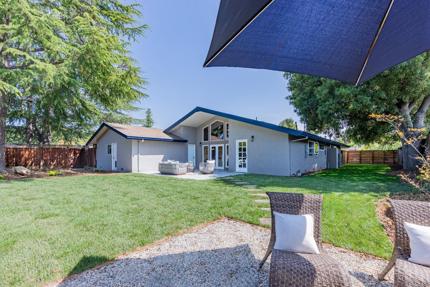 Detail Gallery Image 47 of 58 For 2083 Louise Ln, Los Altos,  CA 94024 - 4 Beds | 3/1 Baths