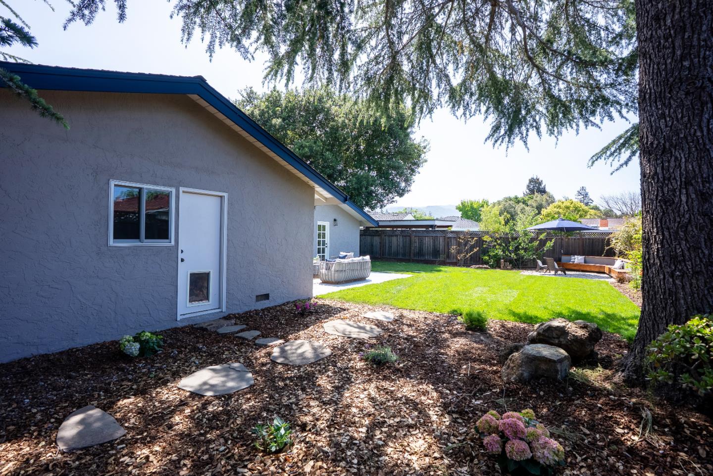 Detail Gallery Image 50 of 58 For 2083 Louise Ln, Los Altos,  CA 94024 - 4 Beds | 3/1 Baths