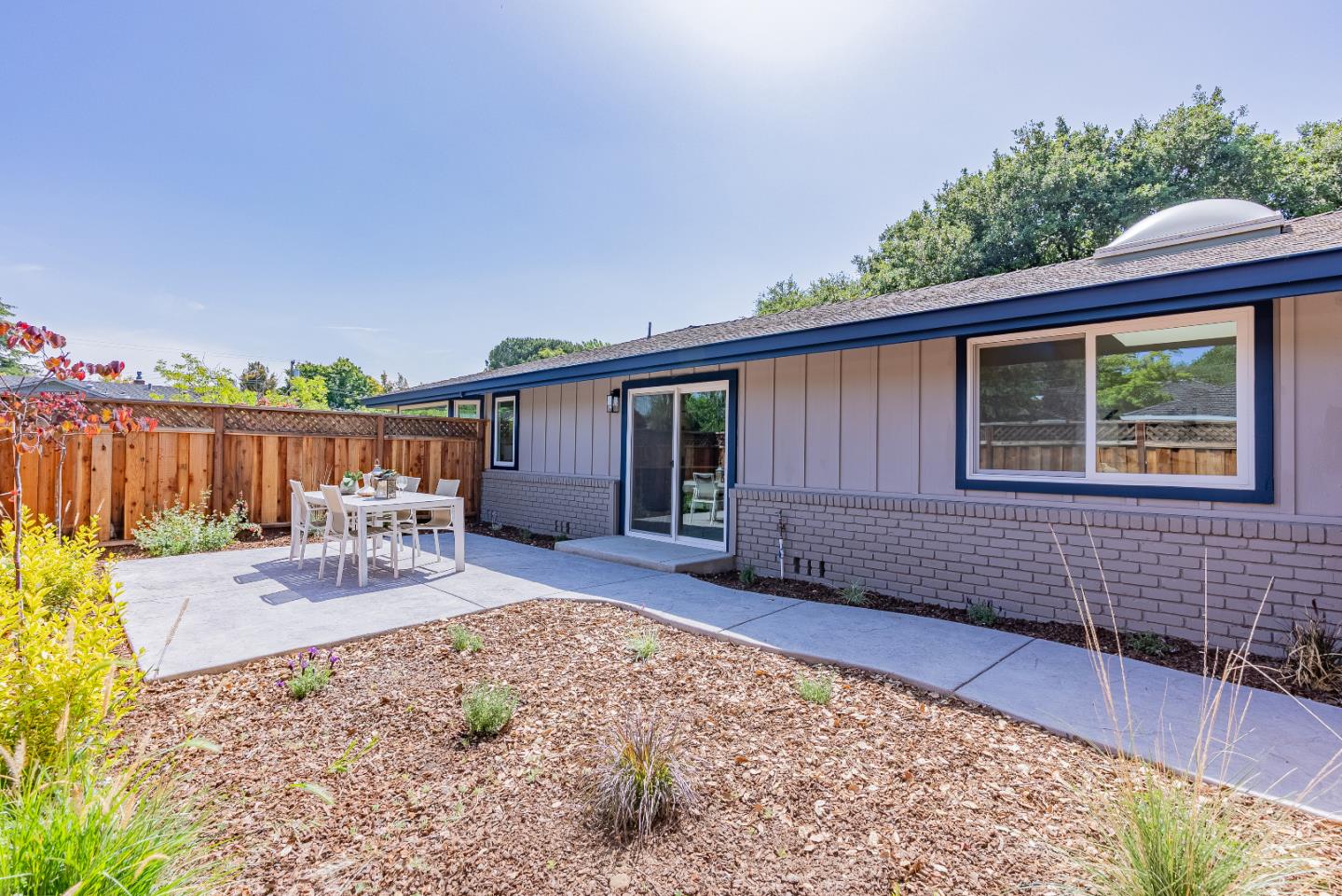 Detail Gallery Image 51 of 58 For 2083 Louise Ln, Los Altos,  CA 94024 - 4 Beds | 3/1 Baths