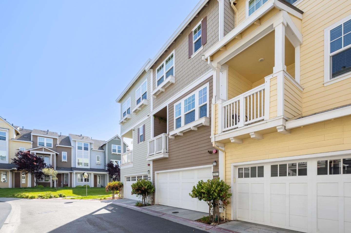 Detail Gallery Image 26 of 31 For 3905 Pyramid Way, Mountain View,  CA 94043 - 2 Beds | 2/1 Baths