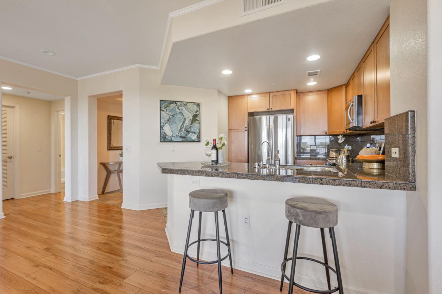 Detail Gallery Image 10 of 47 For 600 S Abel St #317,  Milpitas,  CA 95035 - 2 Beds | 2 Baths