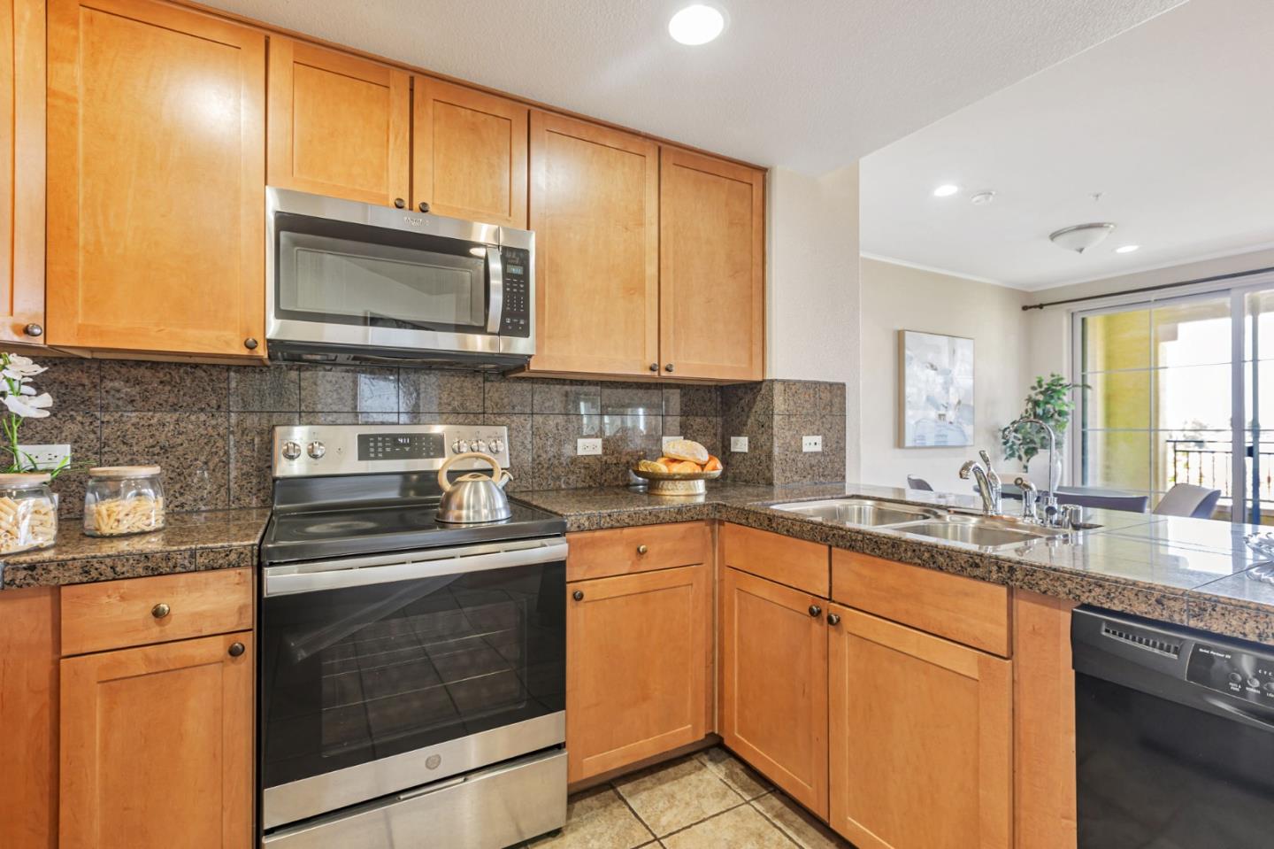 Detail Gallery Image 12 of 47 For 600 S Abel St #317,  Milpitas,  CA 95035 - 2 Beds | 2 Baths