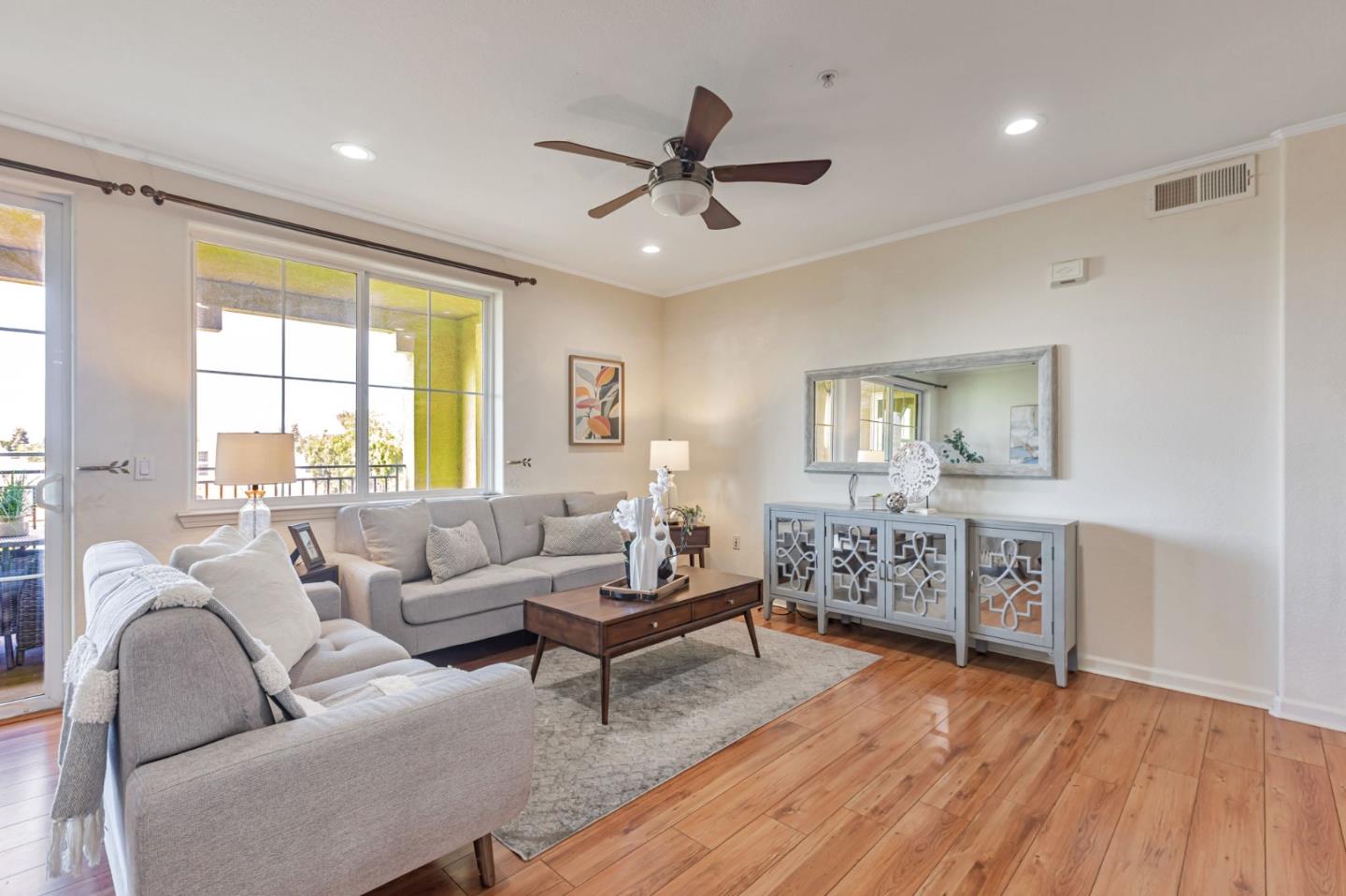 Detail Gallery Image 5 of 47 For 600 S Abel St #317,  Milpitas,  CA 95035 - 2 Beds | 2 Baths