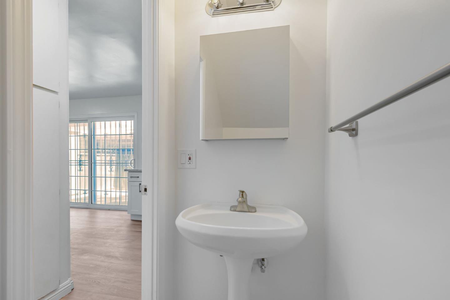 Detail Gallery Image 26 of 32 For 1491 Moffo Ct, San Jose,  CA 95121 - 3 Beds | 1/1 Baths
