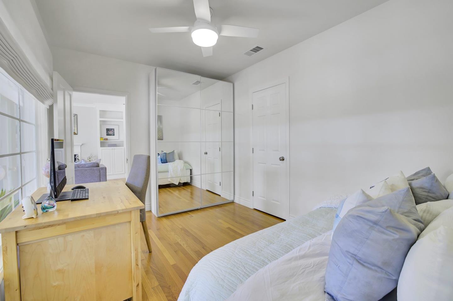 Detail Gallery Image 22 of 43 For 192 Oak Ct, Menlo Park,  CA 94025 - 2 Beds | 1 Baths