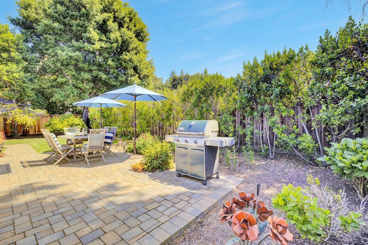 Detail Gallery Image 30 of 43 For 192 Oak Ct, Menlo Park,  CA 94025 - 2 Beds | 1 Baths