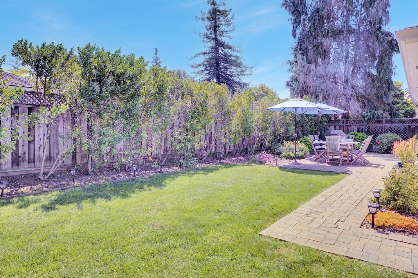 Detail Gallery Image 31 of 43 For 192 Oak Ct, Menlo Park,  CA 94025 - 2 Beds | 1 Baths