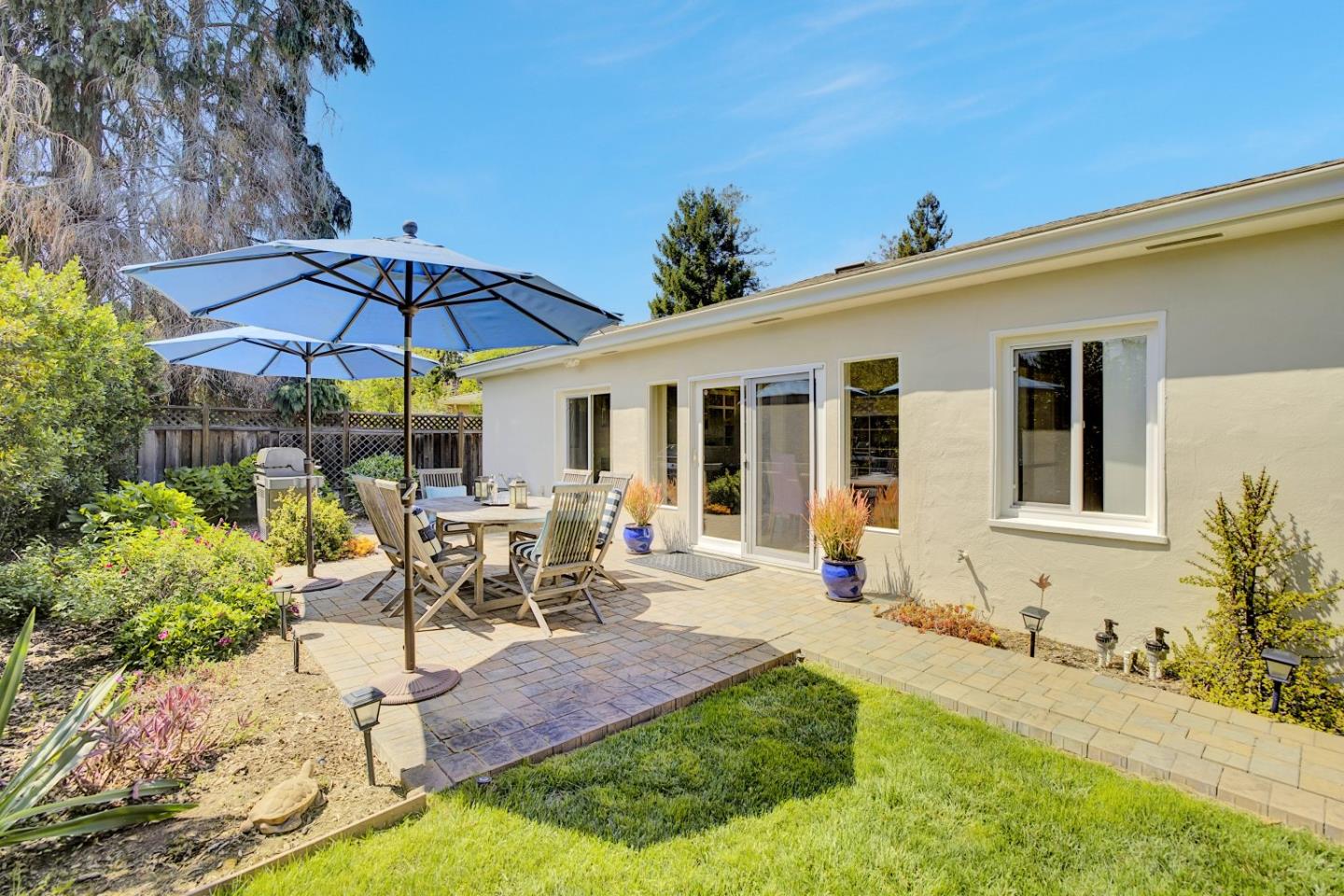 Detail Gallery Image 32 of 43 For 192 Oak Ct, Menlo Park,  CA 94025 - 2 Beds | 1 Baths