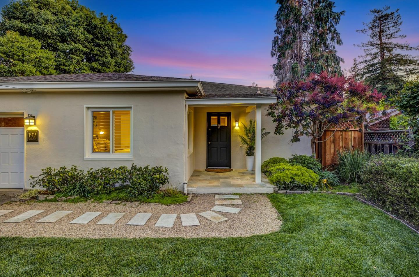 Detail Gallery Image 5 of 43 For 192 Oak Ct, Menlo Park,  CA 94025 - 2 Beds | 1 Baths