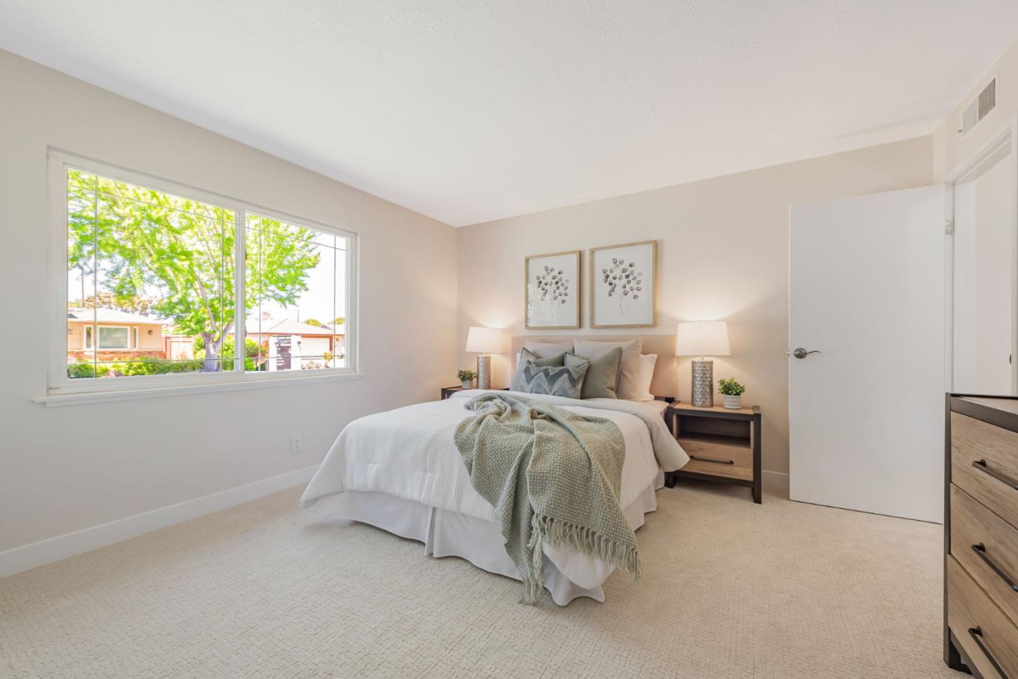 Detail Gallery Image 18 of 31 For 836 Peach Ave, Sunnyvale,  CA 94087 - 3 Beds | 2 Baths