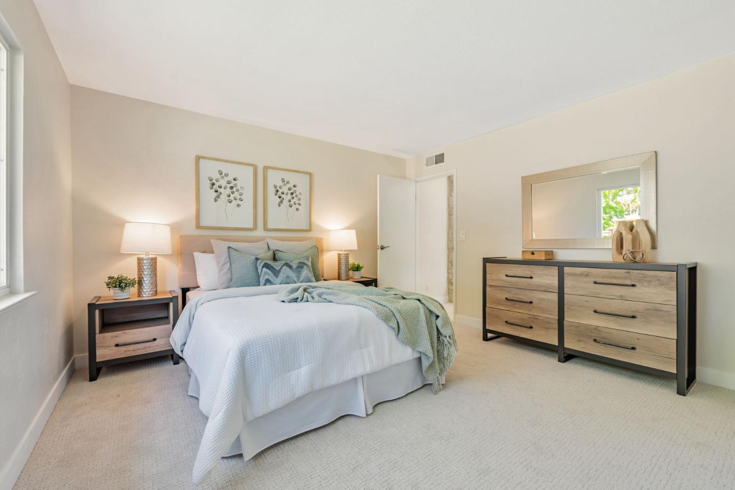 Detail Gallery Image 20 of 31 For 836 Peach Ave, Sunnyvale,  CA 94087 - 3 Beds | 2 Baths