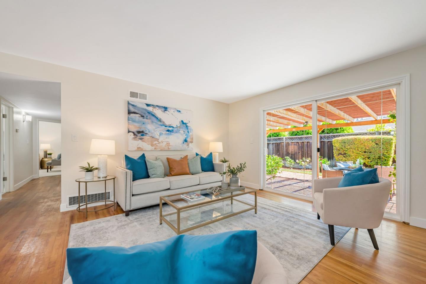 Detail Gallery Image 7 of 31 For 836 Peach Ave, Sunnyvale,  CA 94087 - 3 Beds | 2 Baths