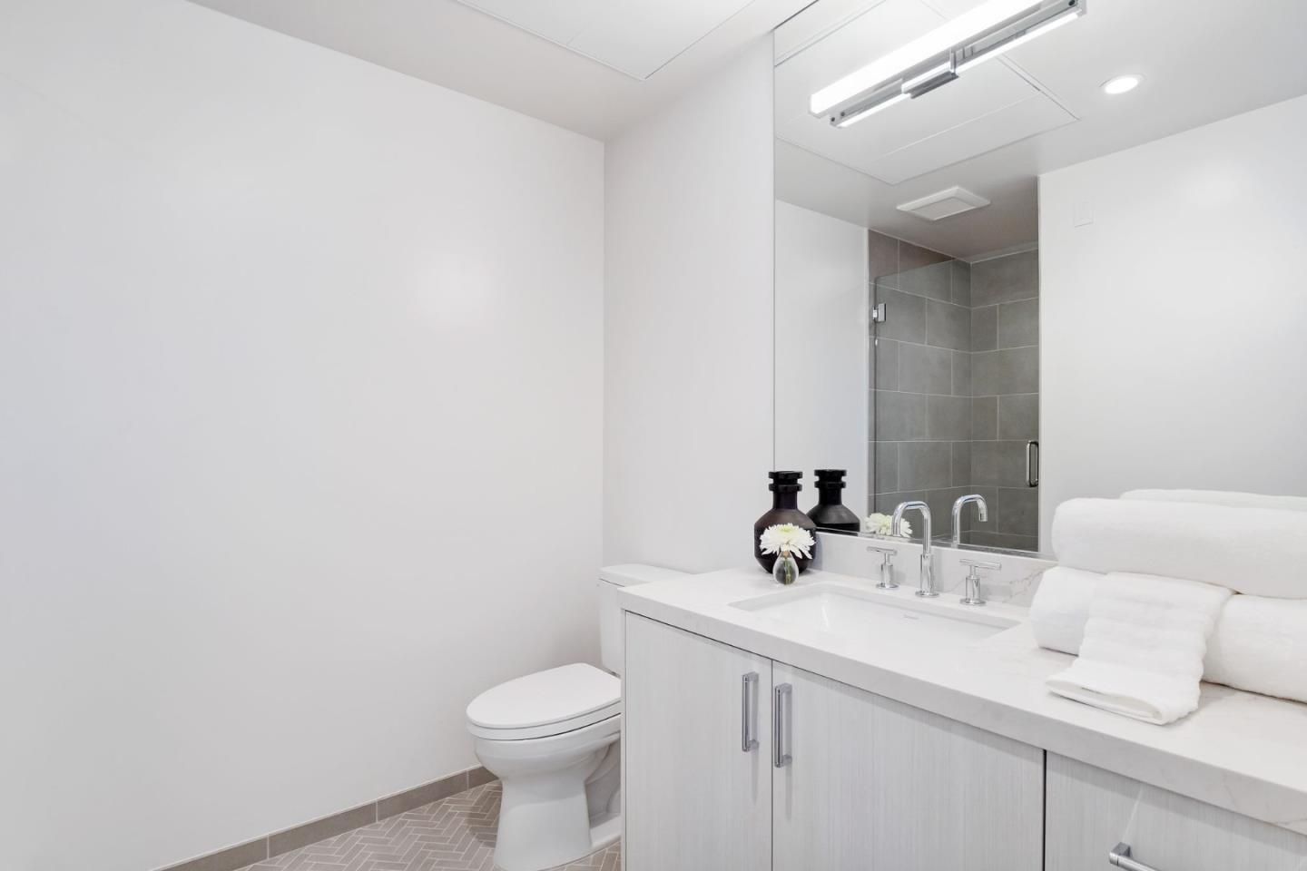 Detail Gallery Image 5 of 9 For 425 First St #15,  Los Altos,  CA 94022 - 1 Beds | 1 Baths