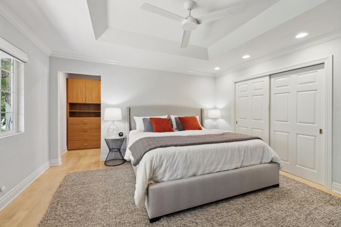 Detail Gallery Image 24 of 56 For 420 Bark Dr, Redwood City,  CA 94065 - 4 Beds | 2/1 Baths
