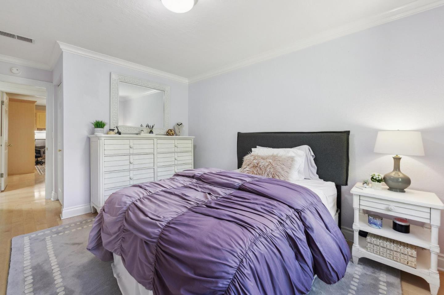 Detail Gallery Image 28 of 56 For 420 Bark Dr, Redwood City,  CA 94065 - 4 Beds | 2/1 Baths