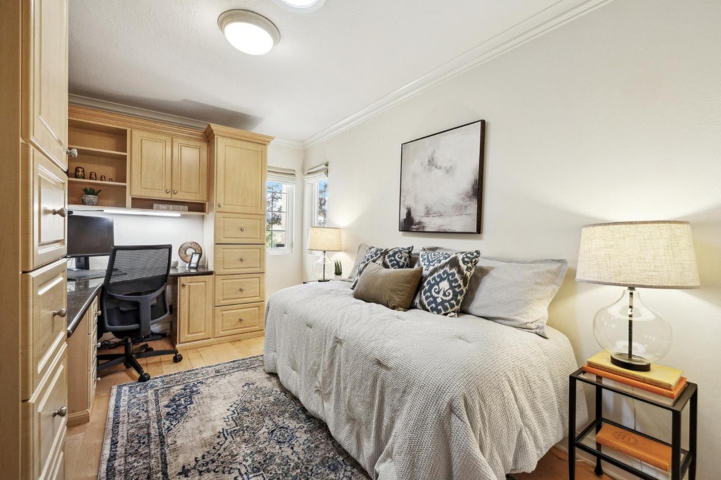 Detail Gallery Image 32 of 56 For 420 Bark Dr, Redwood City,  CA 94065 - 4 Beds | 2/1 Baths