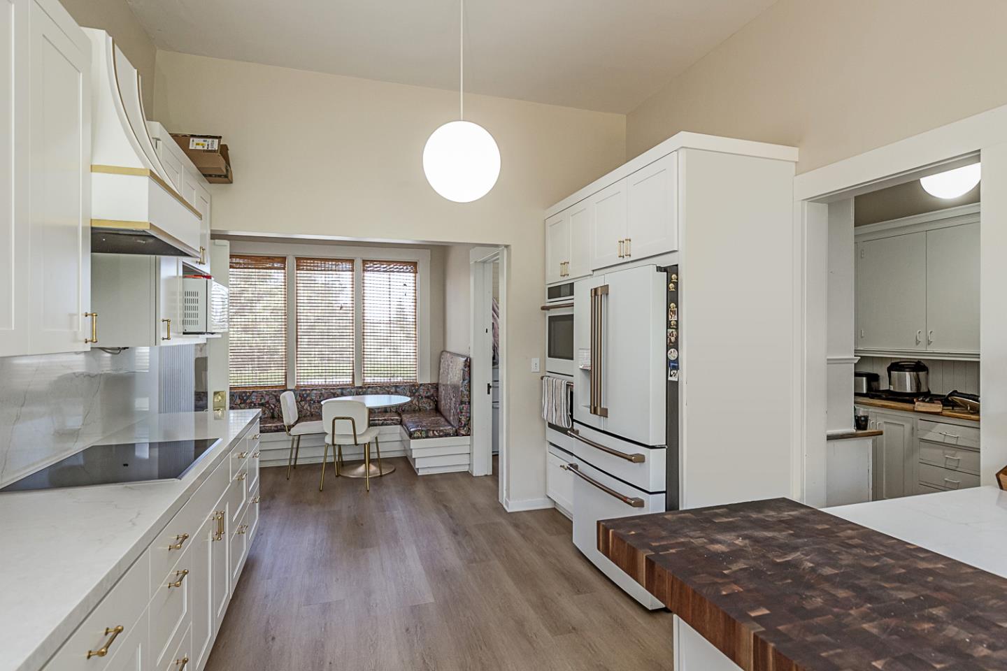Detail Gallery Image 18 of 31 For 730 Mora Dr, Los Altos,  CA 94024 - 4 Beds | 3/3 Baths