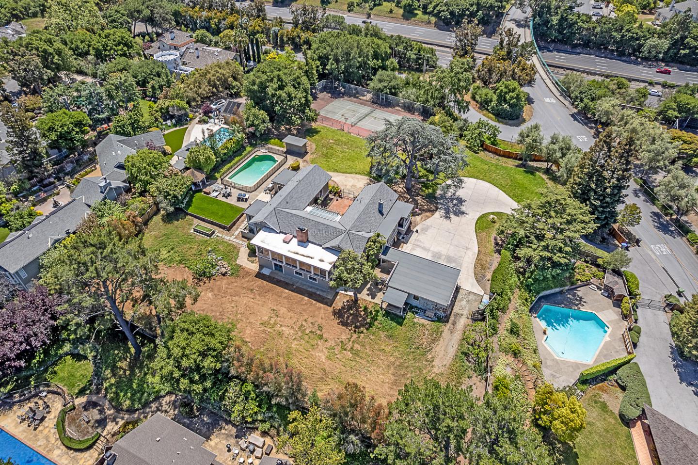 Detail Gallery Image 5 of 31 For 730 Mora Dr, Los Altos,  CA 94024 - 4 Beds | 3/3 Baths