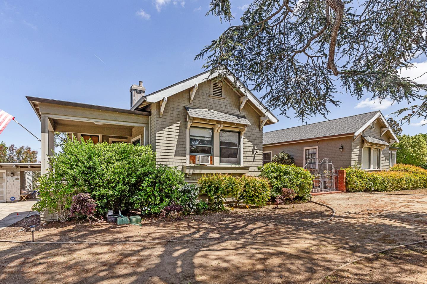 Detail Gallery Image 7 of 31 For 730 Mora Dr, Los Altos,  CA 94024 - 4 Beds | 3/3 Baths