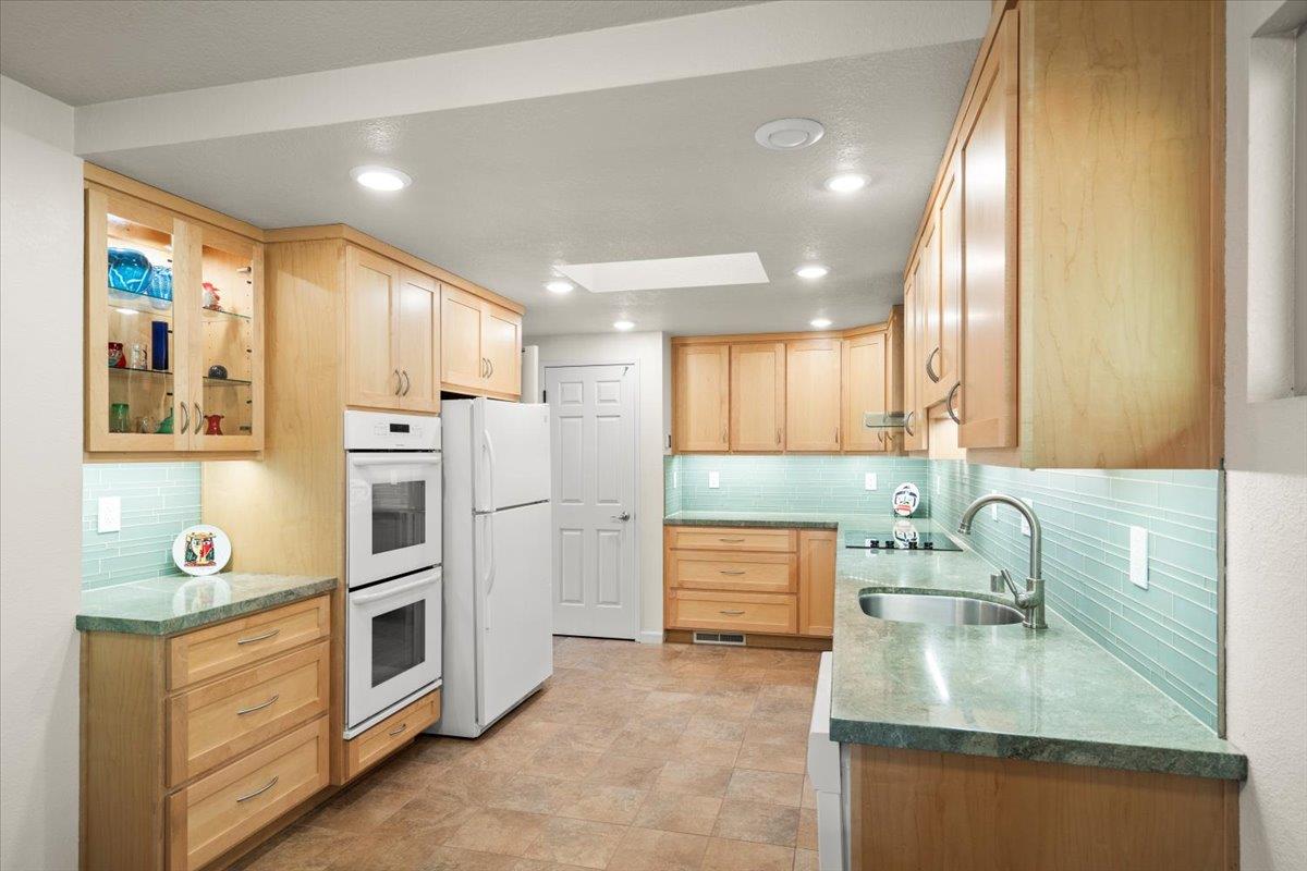 Detail Gallery Image 17 of 35 For 7137 via Solana, San Jose,  CA 95135 - 3 Beds | 2 Baths