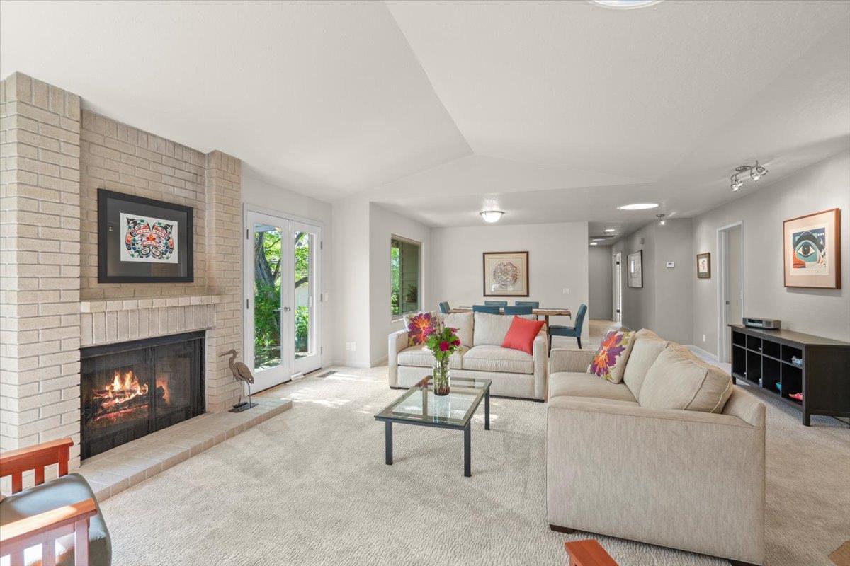 Detail Gallery Image 7 of 35 For 7137 via Solana, San Jose,  CA 95135 - 3 Beds | 2 Baths