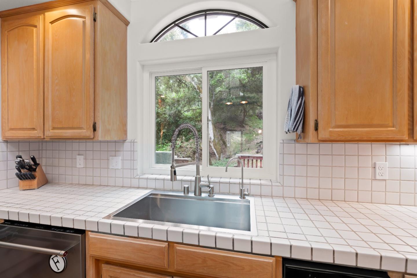 Detail Gallery Image 11 of 57 For 2655 San Juan Canyon Rd, San Juan Bautista,  CA 95045 - 4 Beds | 3 Baths