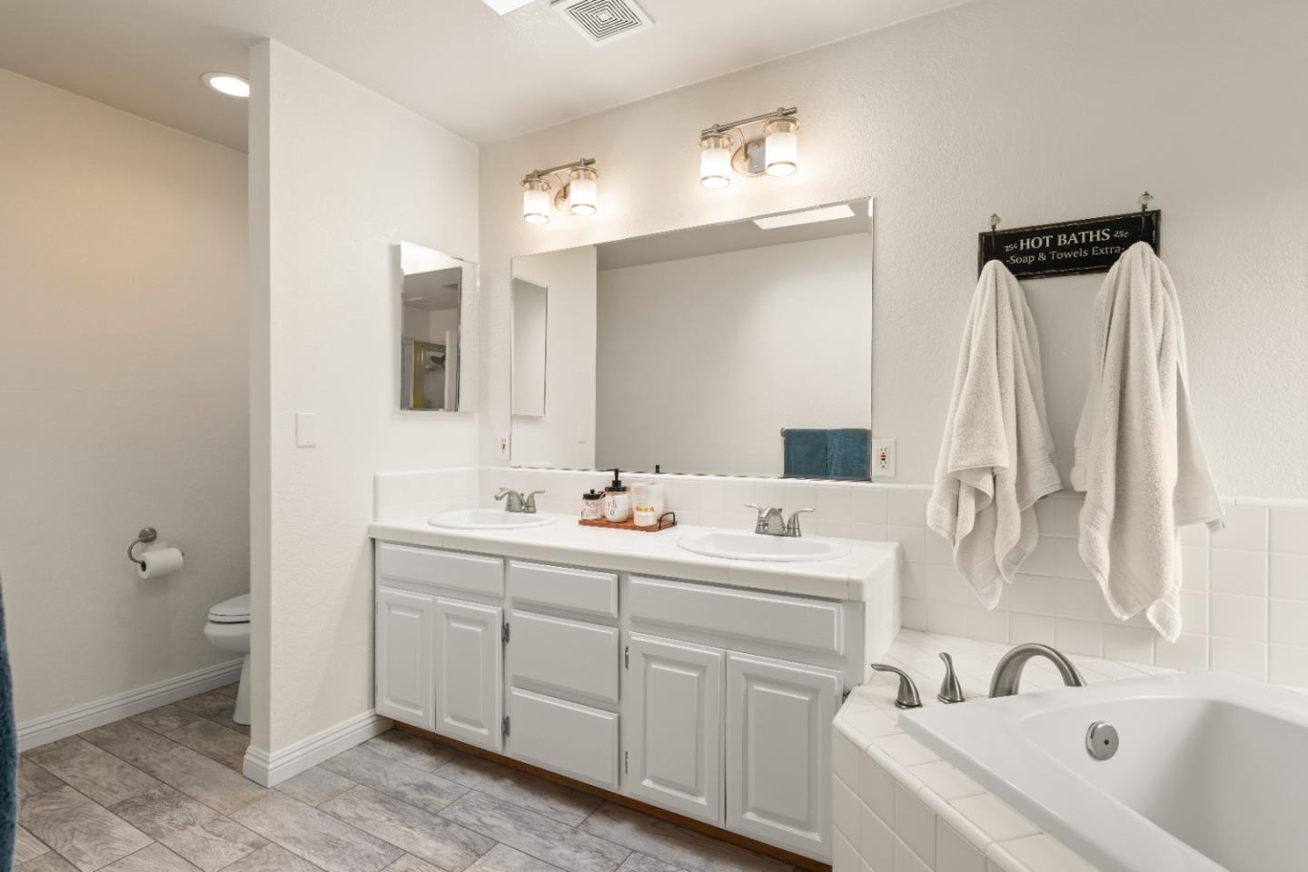Detail Gallery Image 22 of 57 For 2655 San Juan Canyon Rd, San Juan Bautista,  CA 95045 - 4 Beds | 3 Baths