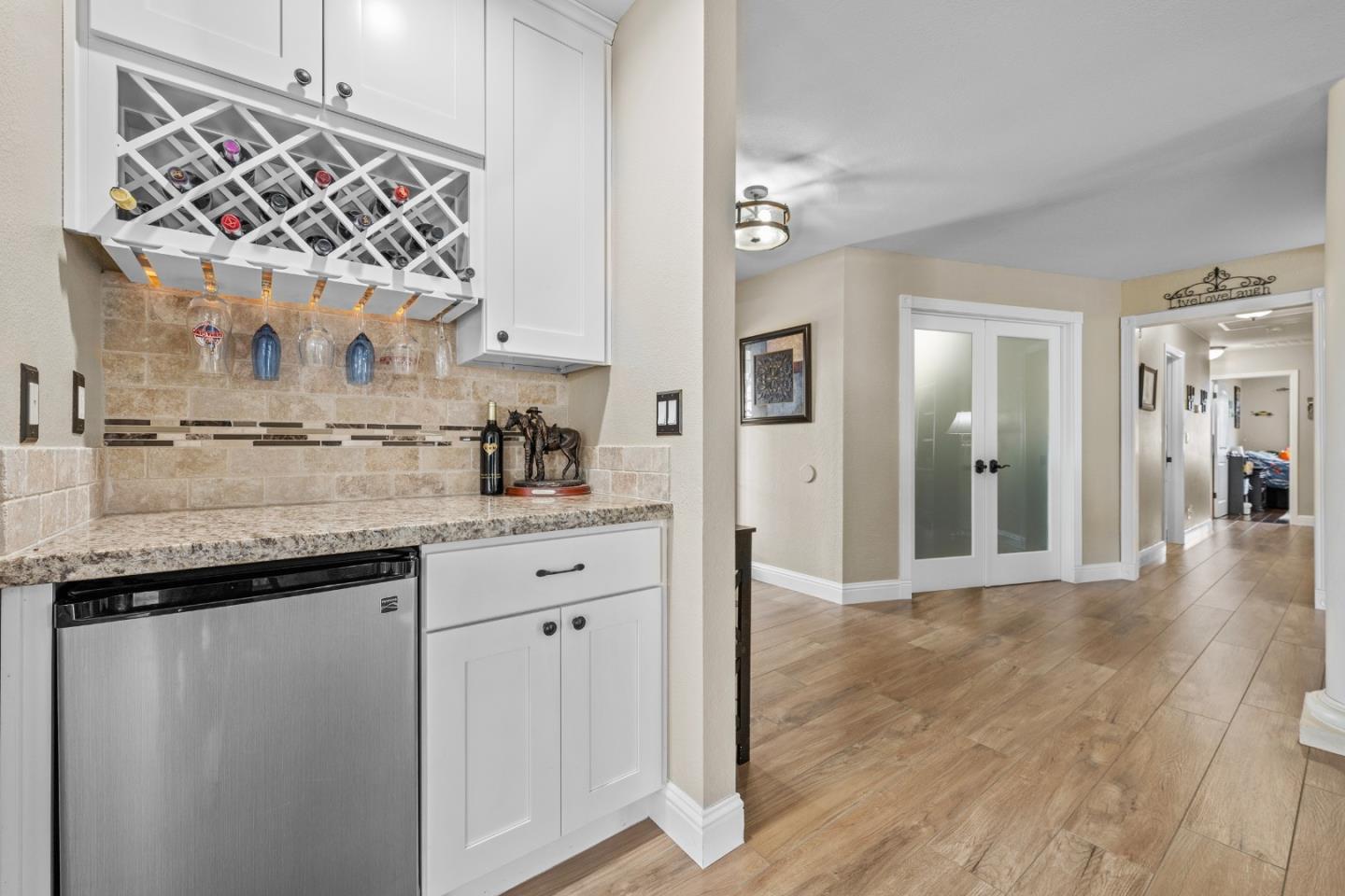 Detail Gallery Image 25 of 64 For 1655 Santa Ana Rd, Hollister,  CA 95023 - 3 Beds | 2/1 Baths