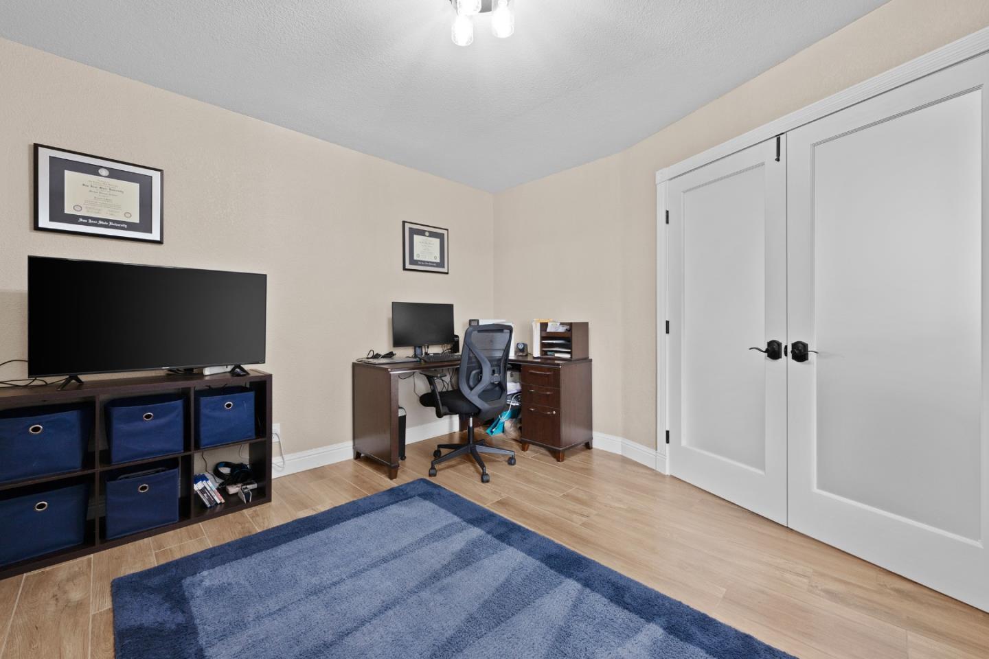Detail Gallery Image 27 of 64 For 1655 Santa Ana Rd, Hollister,  CA 95023 - 3 Beds | 2/1 Baths