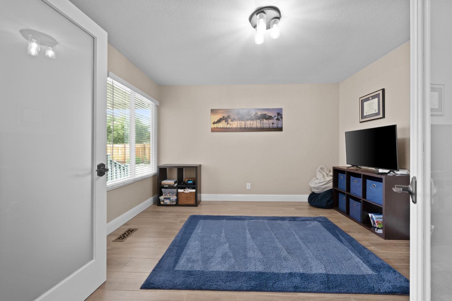 Detail Gallery Image 28 of 64 For 1655 Santa Ana Rd, Hollister,  CA 95023 - 3 Beds | 2/1 Baths