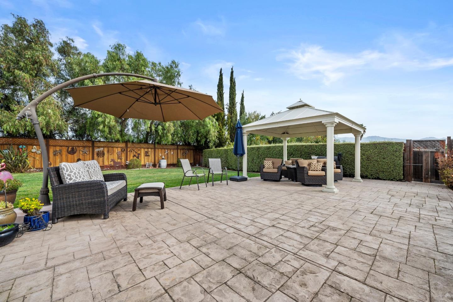 Detail Gallery Image 42 of 64 For 1655 Santa Ana Rd, Hollister,  CA 95023 - 3 Beds | 2/1 Baths