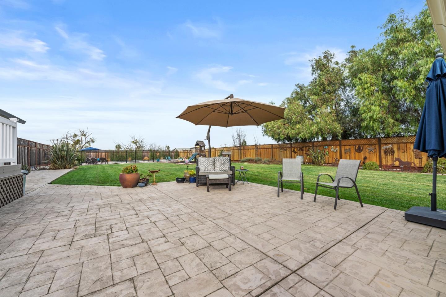 Detail Gallery Image 43 of 64 For 1655 Santa Ana Rd, Hollister,  CA 95023 - 3 Beds | 2/1 Baths