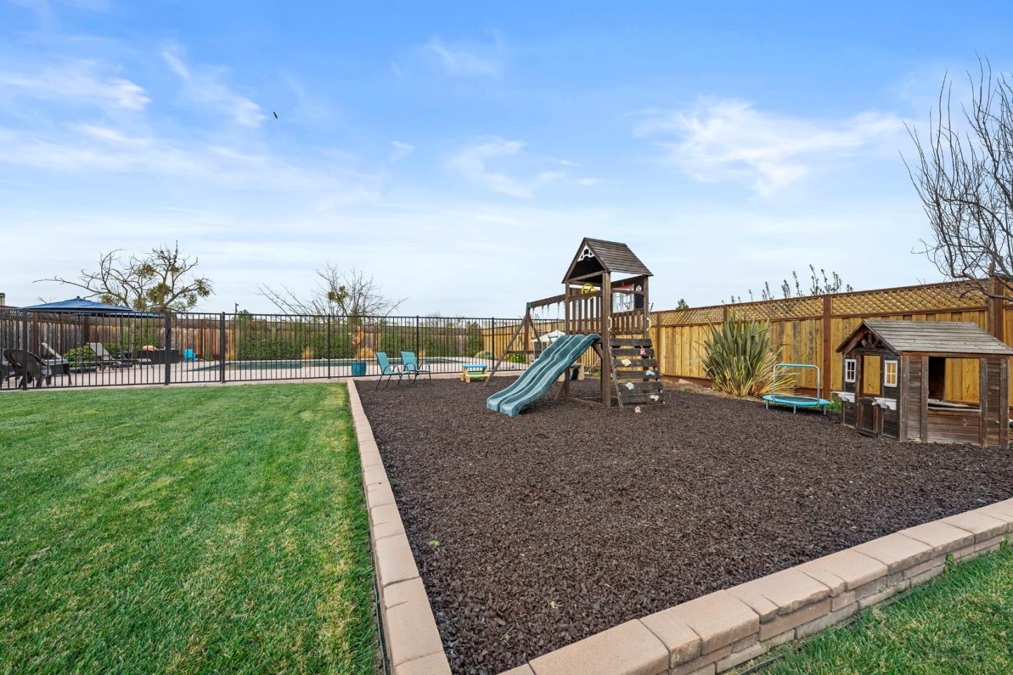 Detail Gallery Image 46 of 64 For 1655 Santa Ana Rd, Hollister,  CA 95023 - 3 Beds | 2/1 Baths