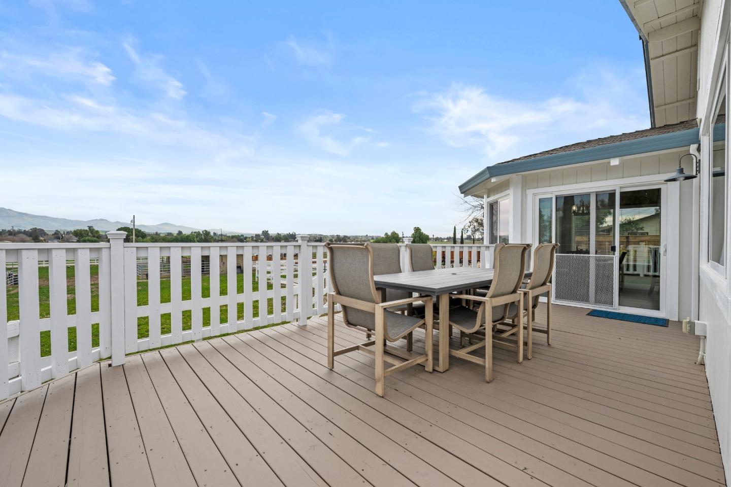 Detail Gallery Image 53 of 64 For 1655 Santa Ana Rd, Hollister,  CA 95023 - 3 Beds | 2/1 Baths