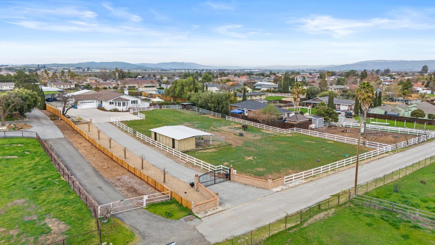 Detail Gallery Image 63 of 64 For 1655 Santa Ana Rd, Hollister,  CA 95023 - 3 Beds | 2/1 Baths