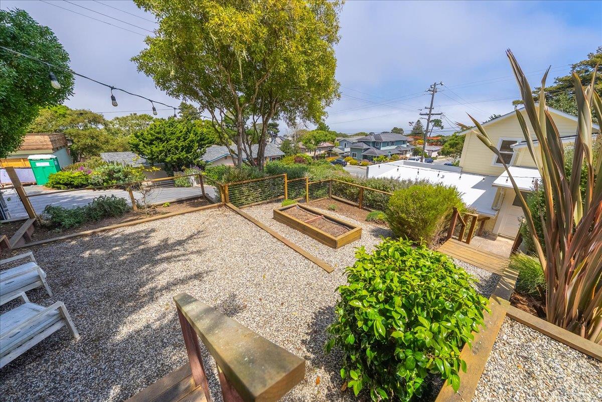 Detail Gallery Image 26 of 38 For 799 Grace St, Monterey,  CA 93940 - 3 Beds | 1 Baths