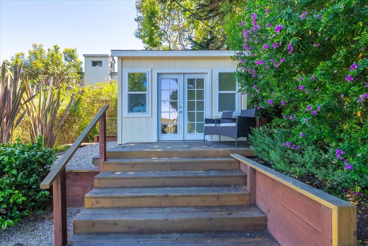 Detail Gallery Image 37 of 38 For 799 Grace St, Monterey,  CA 93940 - 3 Beds | 1 Baths