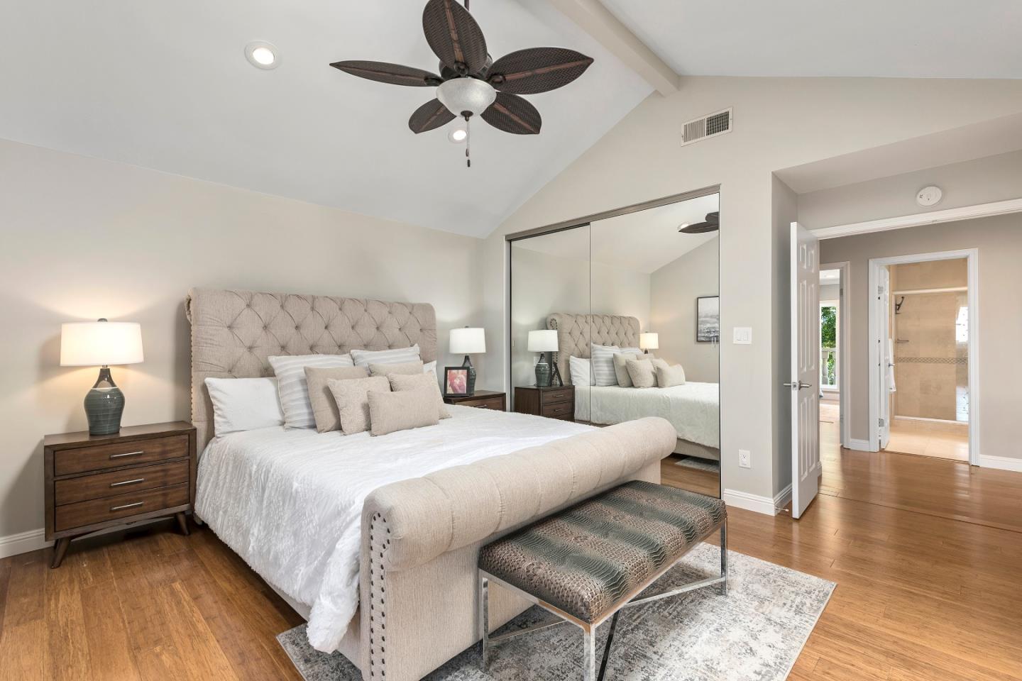 Detail Gallery Image 14 of 36 For 11 Mayflower Ln #242,  San Carlos,  CA 94070 - 3 Beds | 2/1 Baths