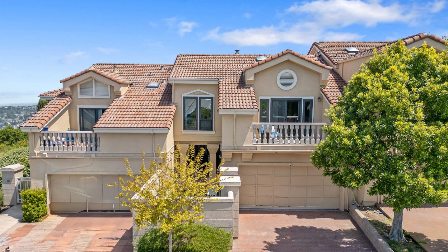 Detail Gallery Image 18 of 36 For 11 Mayflower Ln #242,  San Carlos,  CA 94070 - 3 Beds | 2/1 Baths