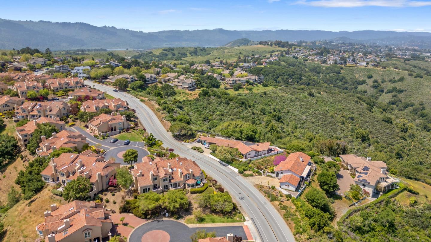 Detail Gallery Image 23 of 36 For 11 Mayflower Ln #242,  San Carlos,  CA 94070 - 3 Beds | 2/1 Baths
