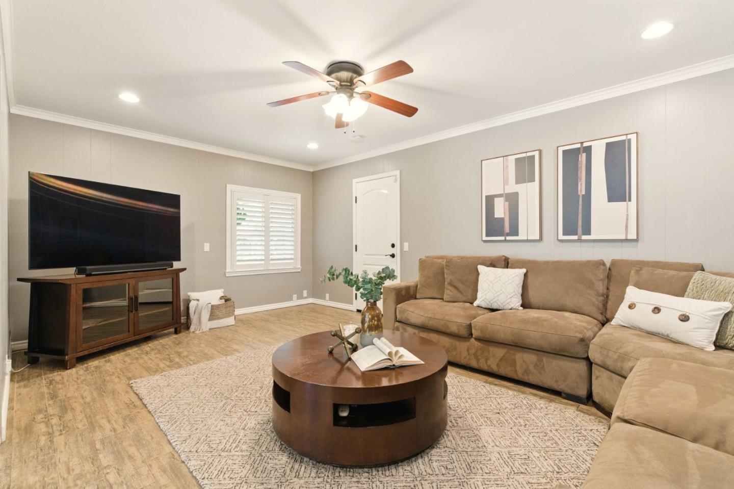 Detail Gallery Image 14 of 38 For 1142 S Genevieve Ln, San Jose,  CA 95128 - 4 Beds | 2 Baths