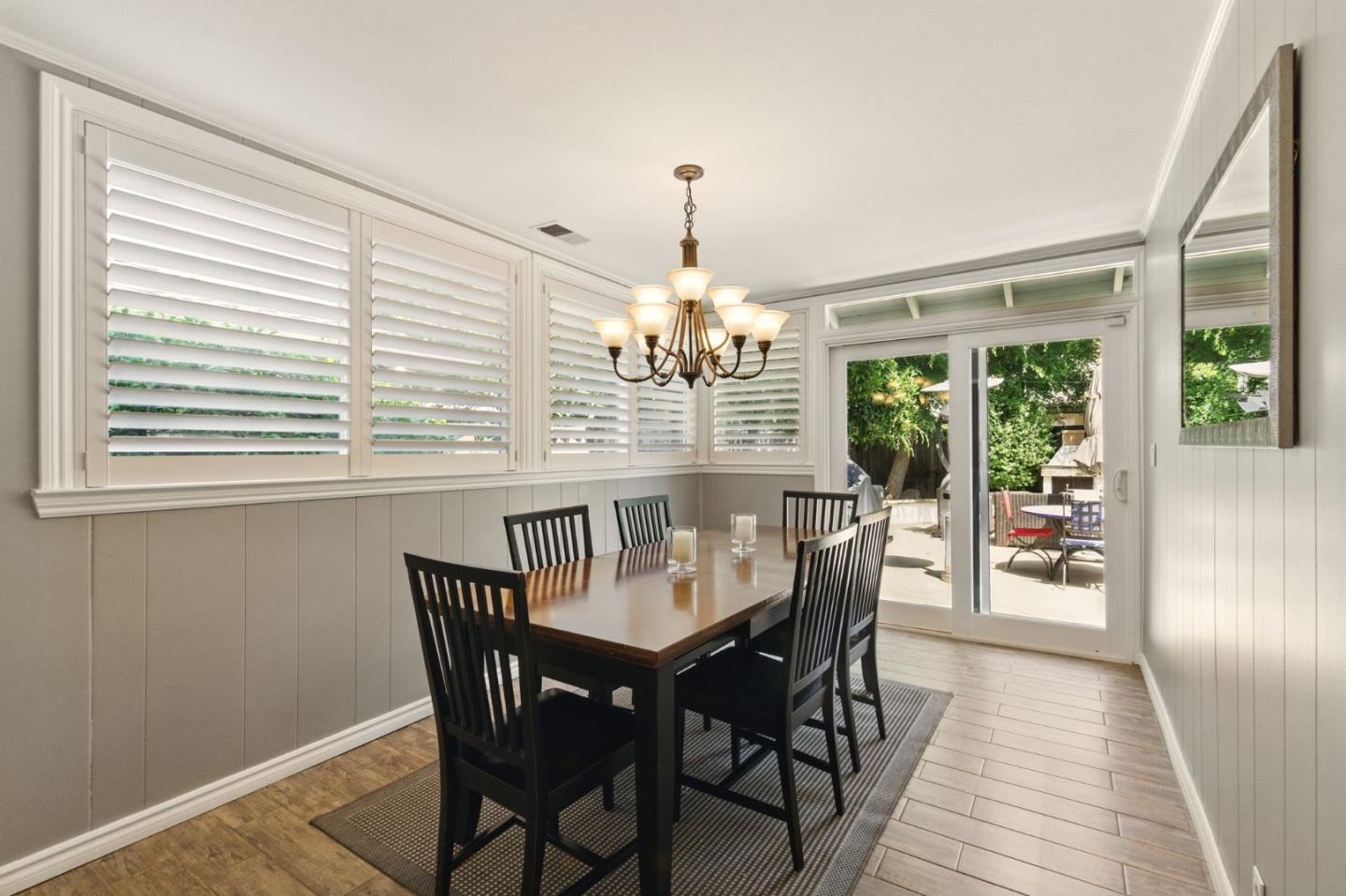 Detail Gallery Image 16 of 38 For 1142 S Genevieve Ln, San Jose,  CA 95128 - 4 Beds | 2 Baths